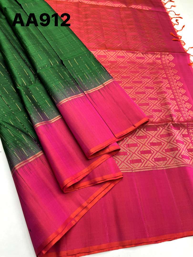 Beautiful Handloom Soft Silk Rain Drop saree in Green with Orangish Pink