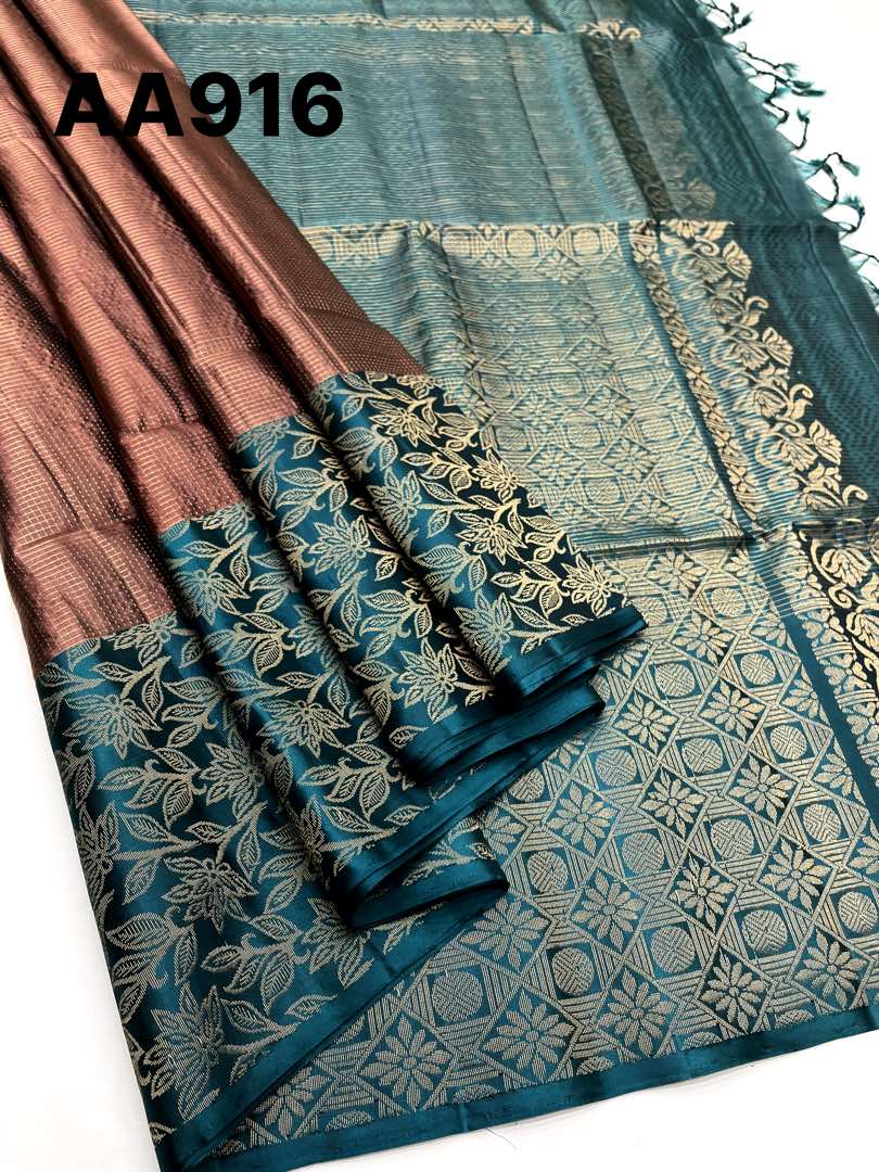 Beautiful Handloom Soft Silk Checked saree in Chocolate Brown with Teal Green