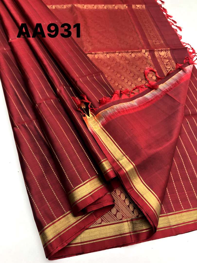 Beautiful Handloom Soft Silk Bhutta saree in Maroon color