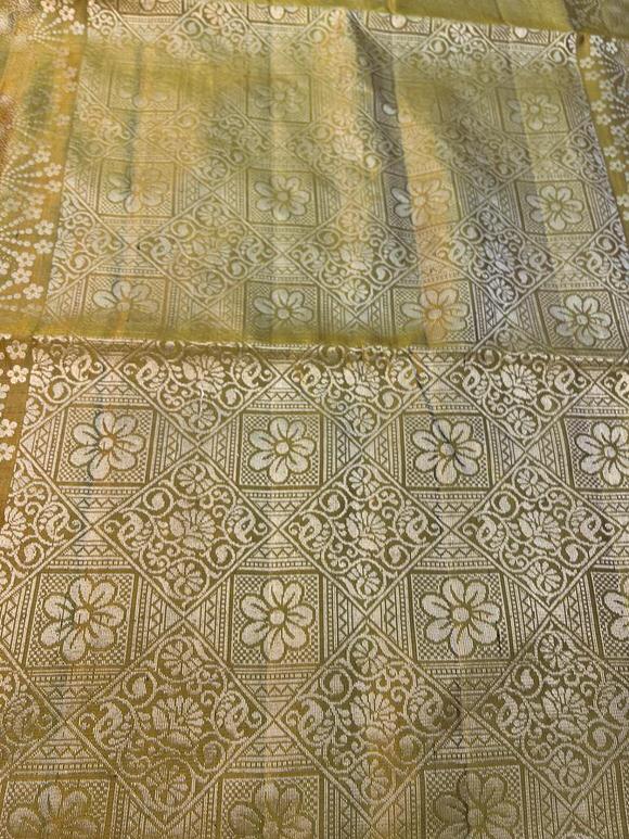 Beautiful Handloom Pure Soft Silk Silver Zari Bridal Saree in Mehandi Green Color