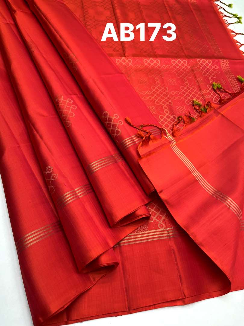 Beautifull Handloom Soft Silk Kolam saree in Strawberry