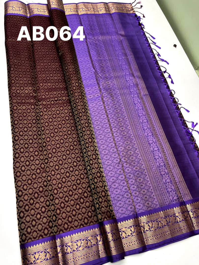 Beautiful Handloom Pure Soft Silk Empose Design Saree in Coffee Brown With Lavender