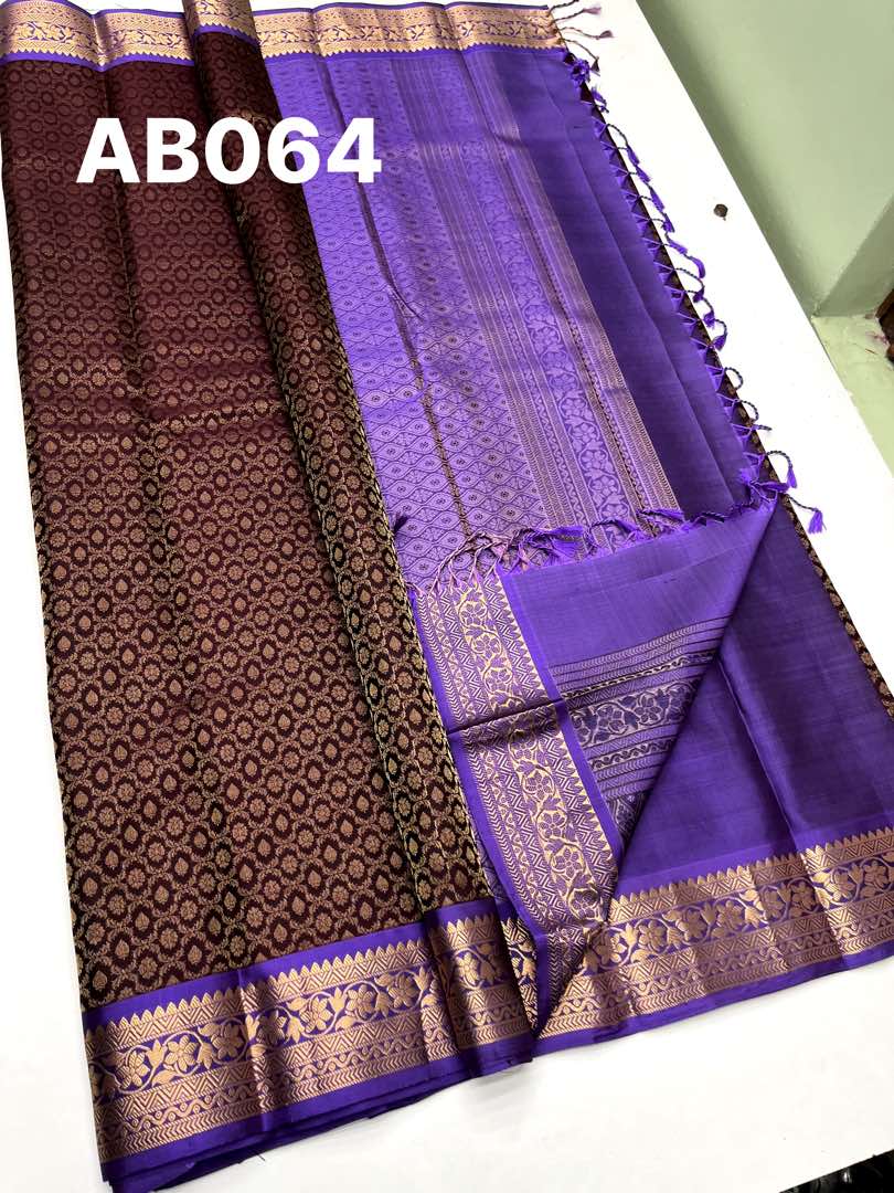 Beautiful Handloom Pure Soft Silk Empose Design Saree in Coffee Brown With Lavender