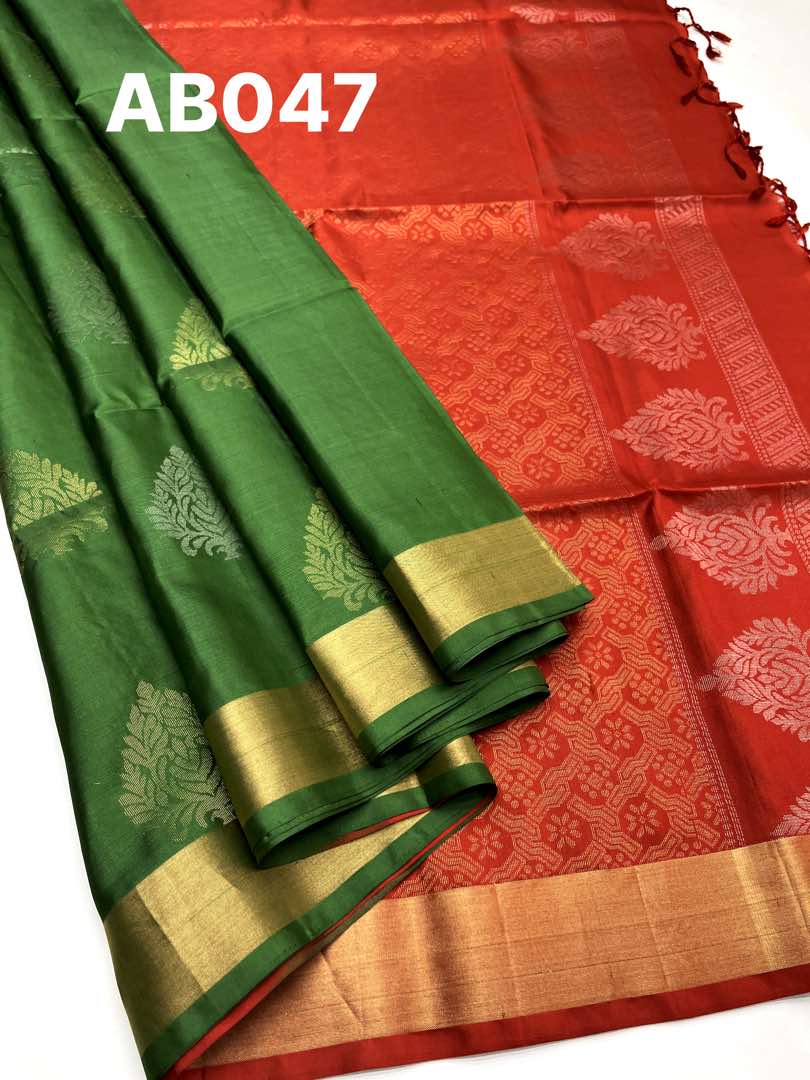 Beautiful Handloom Soft Silk Bhutta saree in Light Green with Red Color