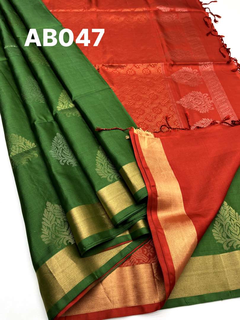 Beautiful Handloom Soft Silk Bhutta saree in Light Green with Red Color