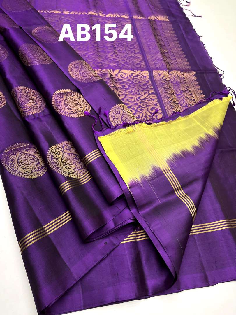 Beautifull Handloom Soft Silk Bhutta saree in Purple Color