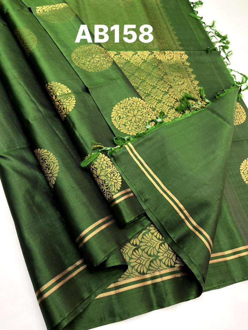 Beautifull Handloom Soft Silk Bhutta saree in Green Color