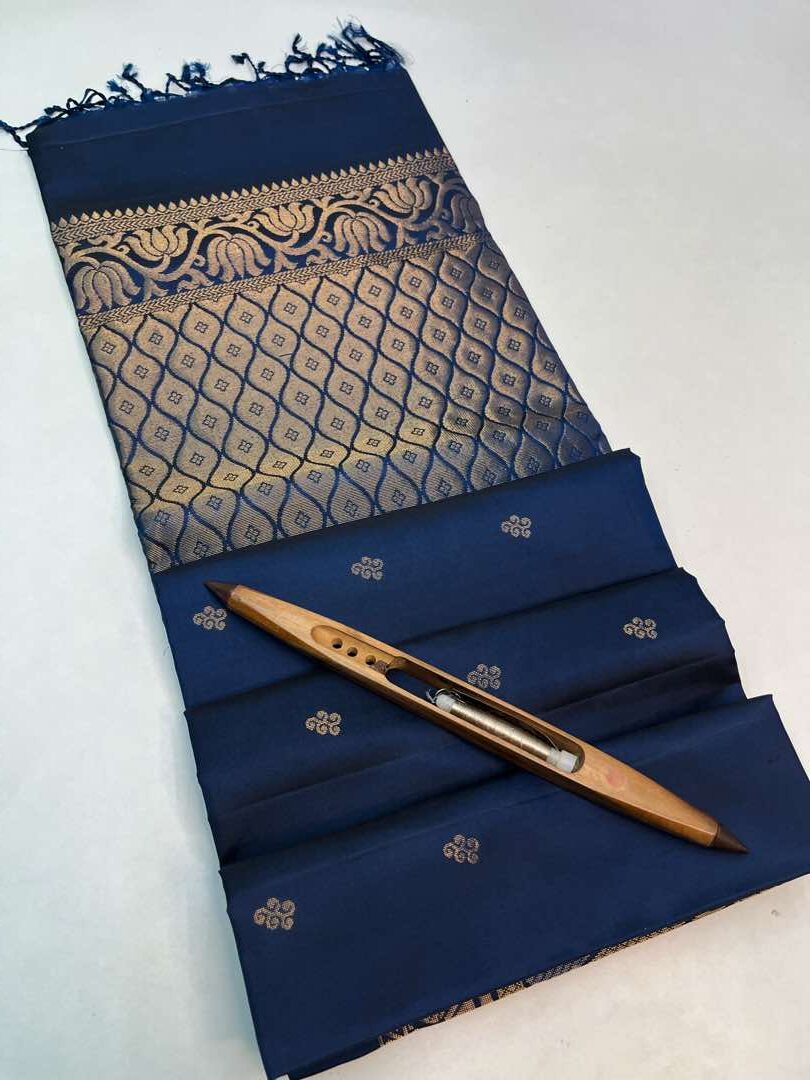 Beautiful Handloom Soft Silk Turning Border saree in Peacock Blue