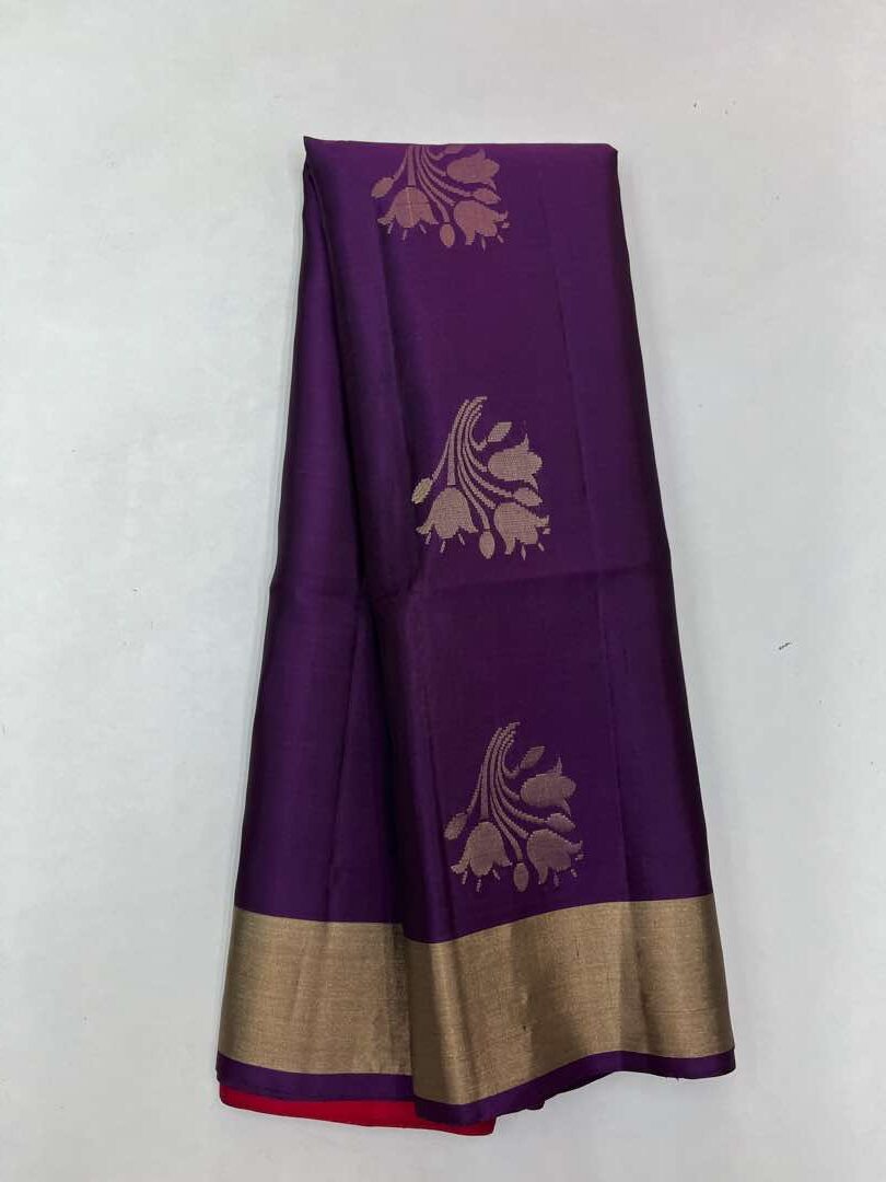 Beautiful Handloom Soft Silk Bhutta saree in Purple with Reddish Pink