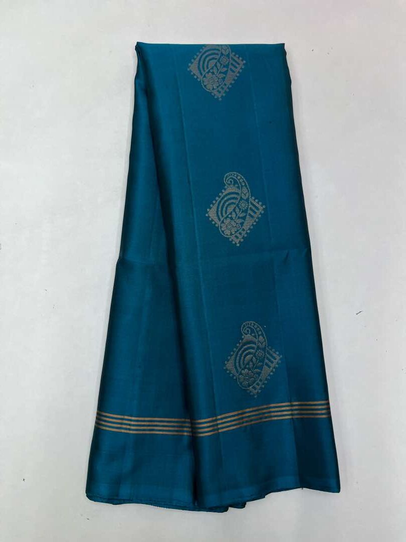 Beautiful Handloom Soft Silk Bhutta saree in Teal Blue