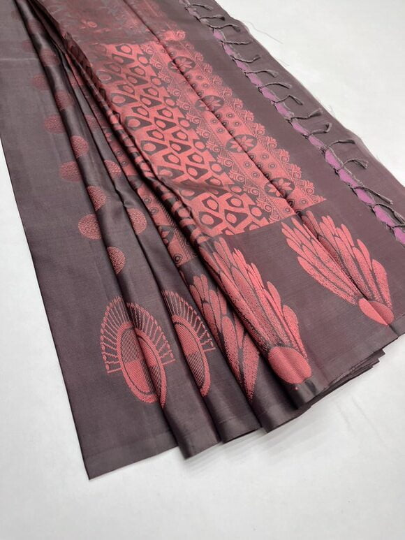 Handloom Pure Soft Silk Bhutta Saree in Wooden Brown without Contrast  color