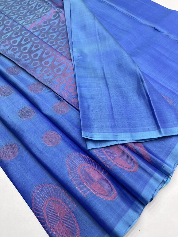 Handloom Pure Soft Silk Bhutta Saree in Neon Blue without Contrast color