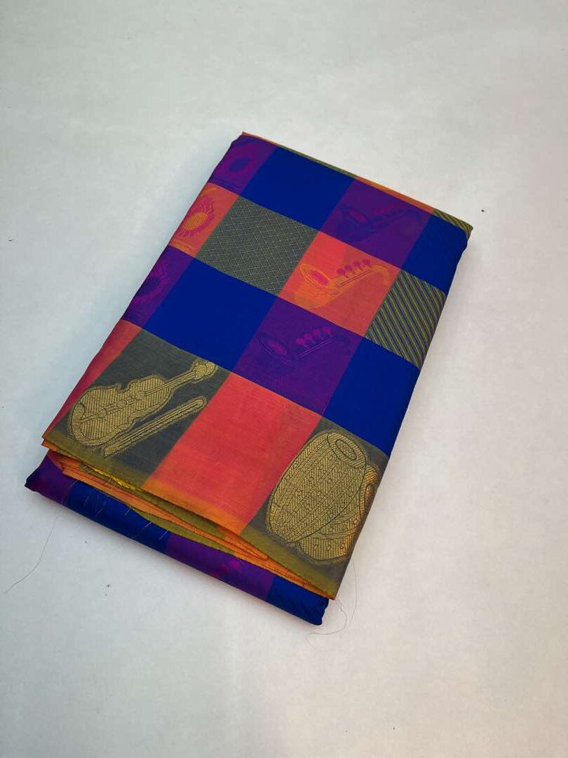 Beautiful Handloom Pure Soft Silk Checked Fancy Saree in Multicolor