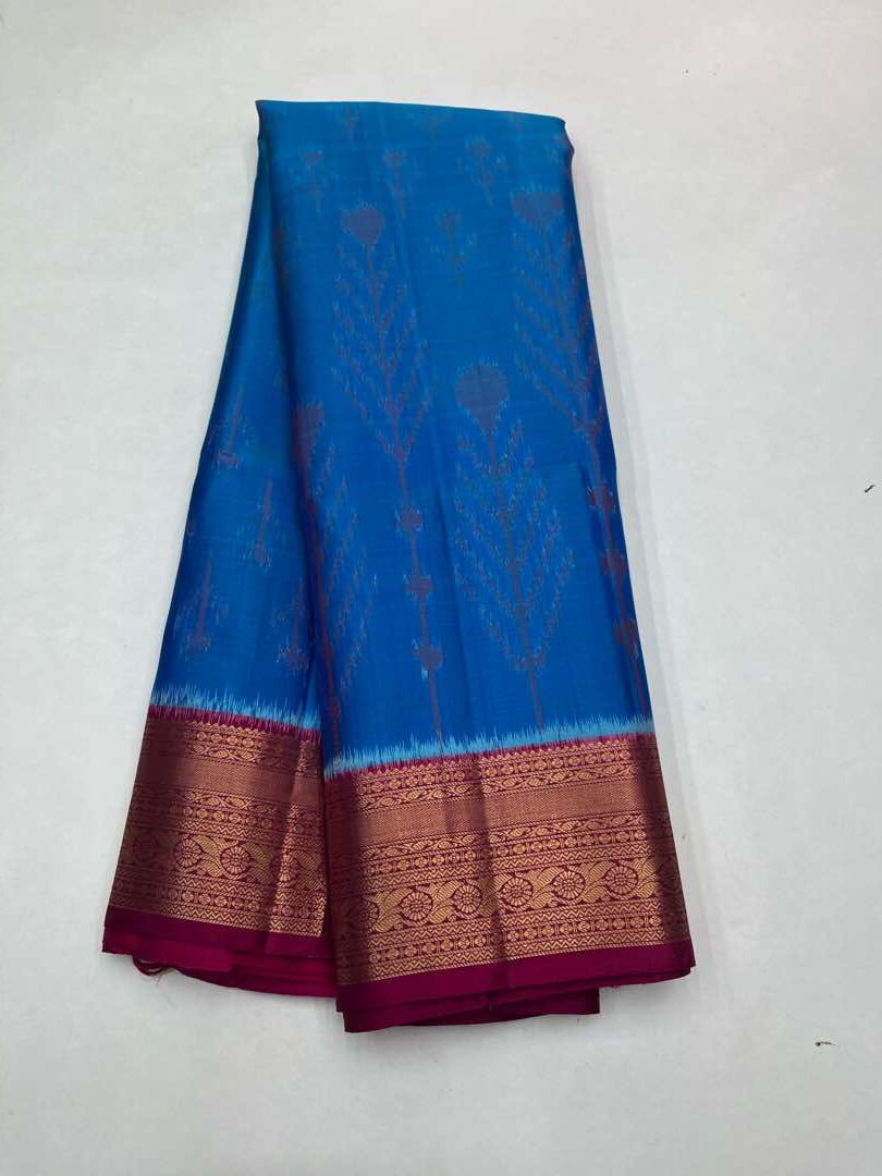 Beautiful  Handloom Soft Silk Pochampally saree in Blue with Pink