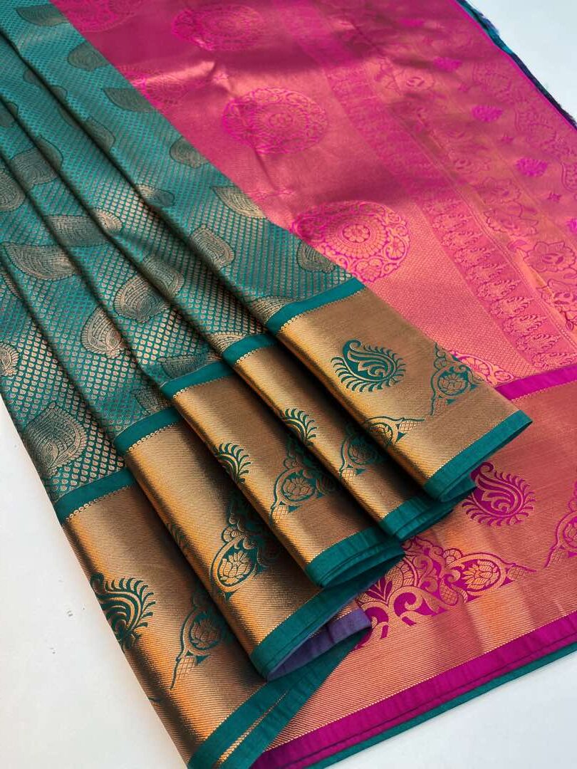 Beautiful Handloom Soft Silk Bridal saree in Green with Pink