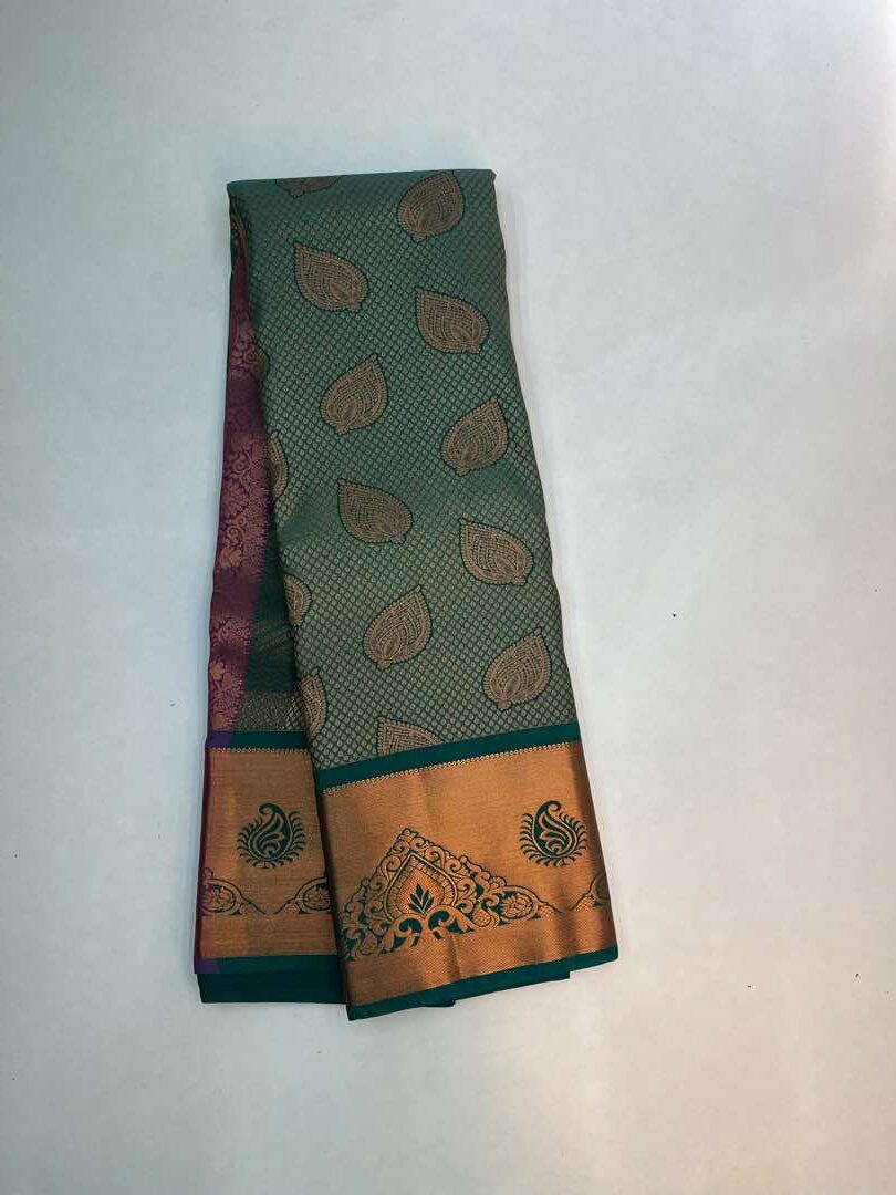 Beautiful Handloom Soft Silk Bridal saree in Green with Pink