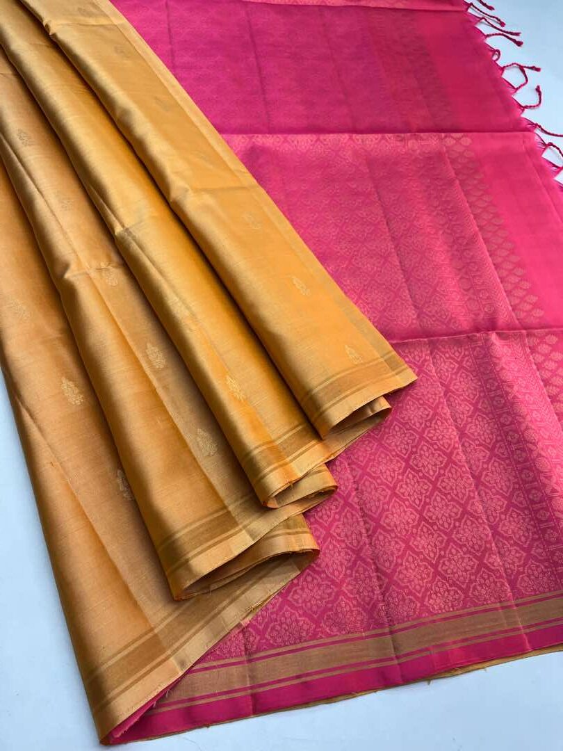 Beautiful Handloom Soft Silk Bhutta saree in Sandal with Pink