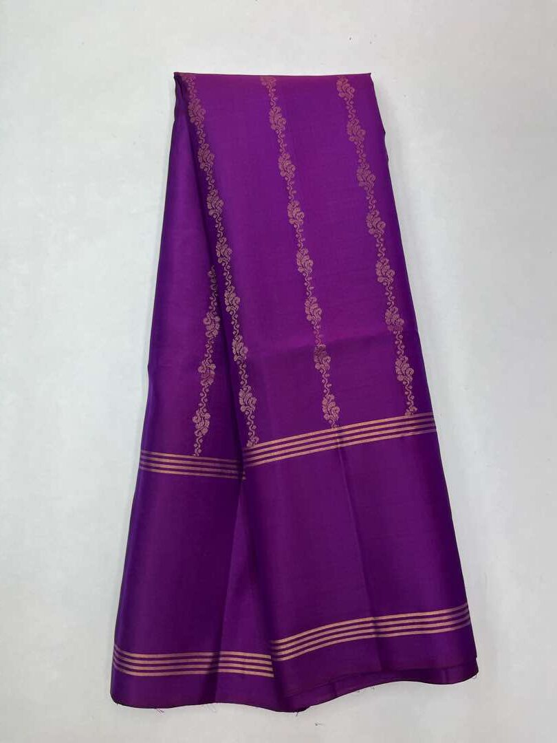 Beautiful Handloom Soft Silk Stripes saree in  Purple color