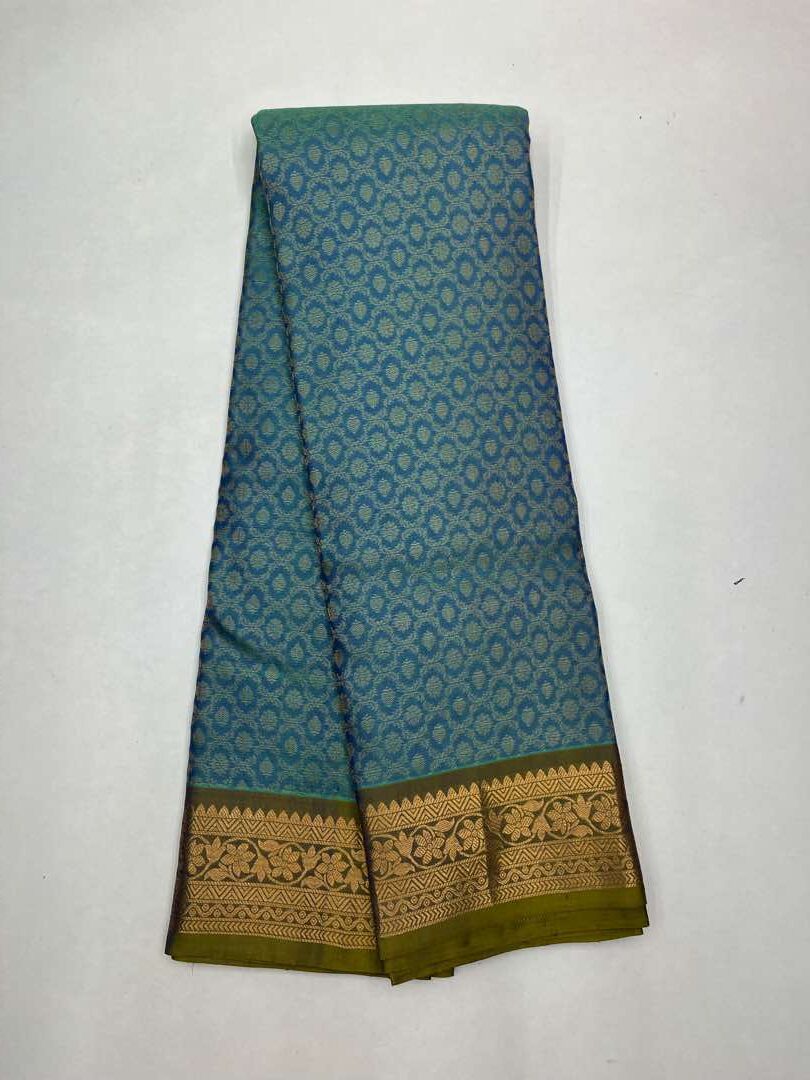 Beautiful Handloom Pure Soft Silk Empose Design Saree in Teal Blue with Mehandi Green