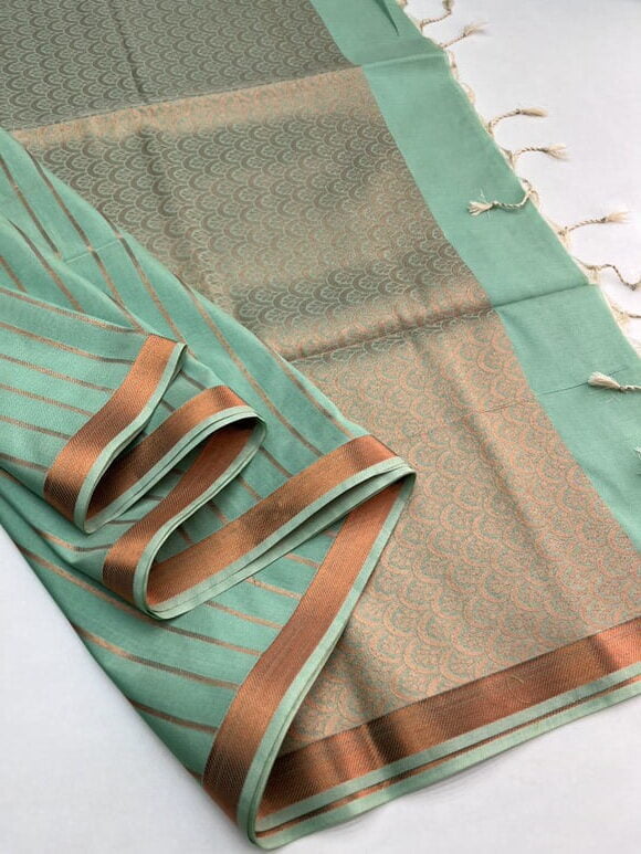 Soft Cotton Stripes saree in Peach Color