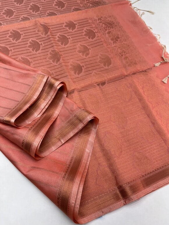 Soft Cotton Stripes saree in light Pink Color