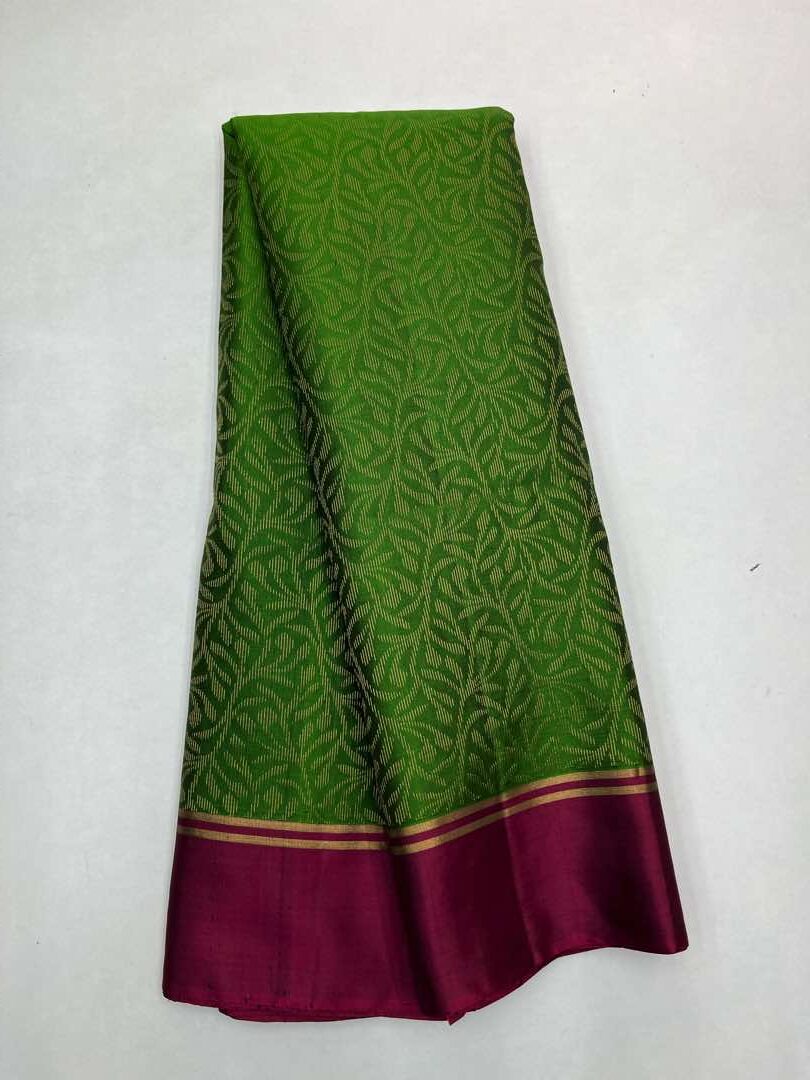 Beautiful Handloom Soft Silk Bridal saree in Green with Magenta Pink