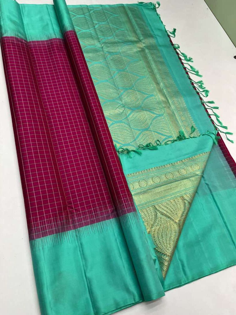 Beautiful Handloom Pure Soft Silk Checked Sareein Fancy Bhutta-Magenta Pink with Aqua Blue