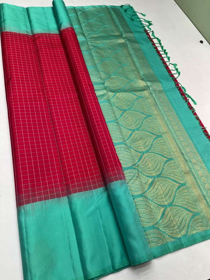 Beautiful Handloom Pure Soft Silk Checked Sareein Fancy Bhutta-Reddish Pink with Aqua Blue