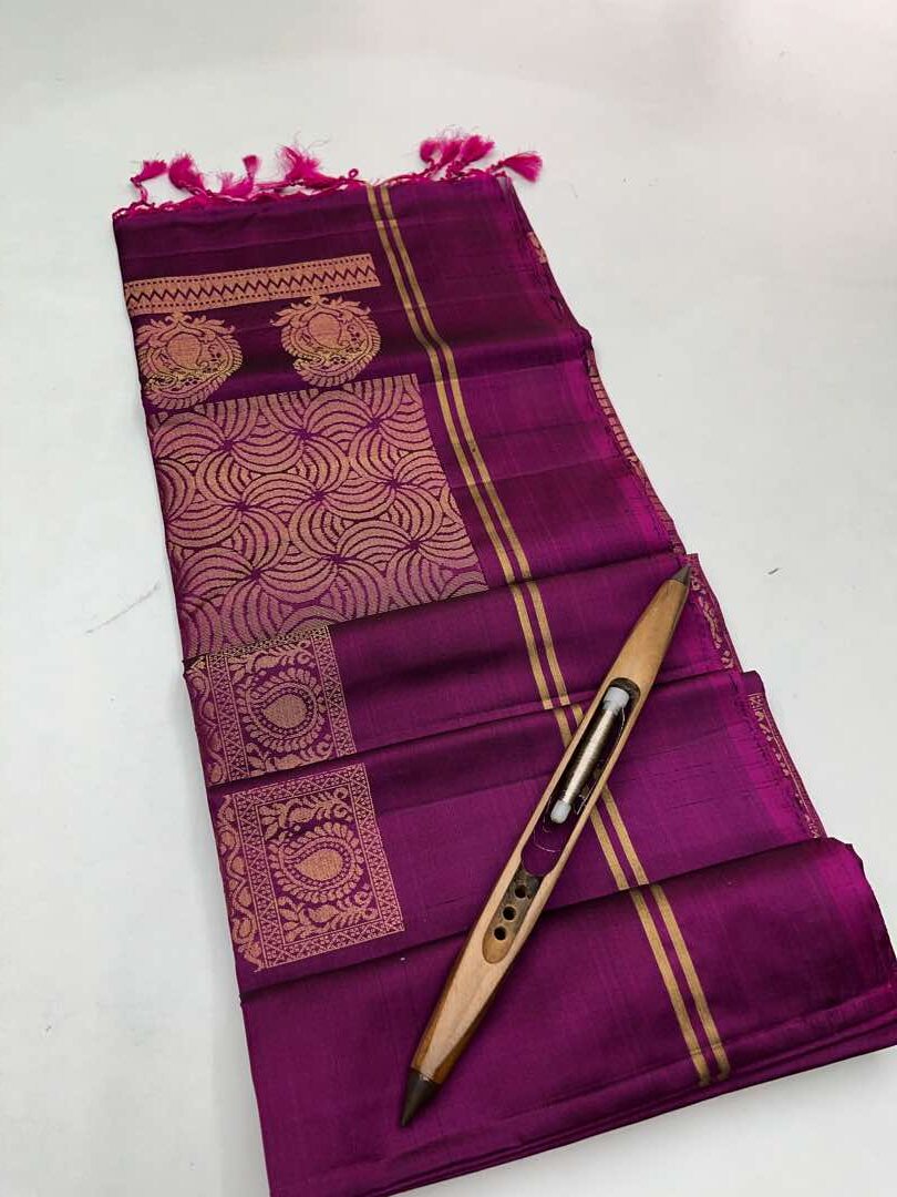 Beautiful Handloom Soft Silk Bhutta saree in Magenta Pink