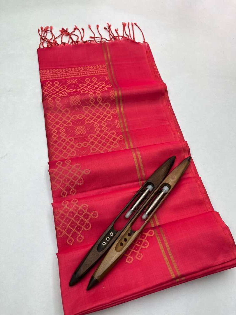 Beautiful Handloom Soft Silk Kolam saree in Light Pink