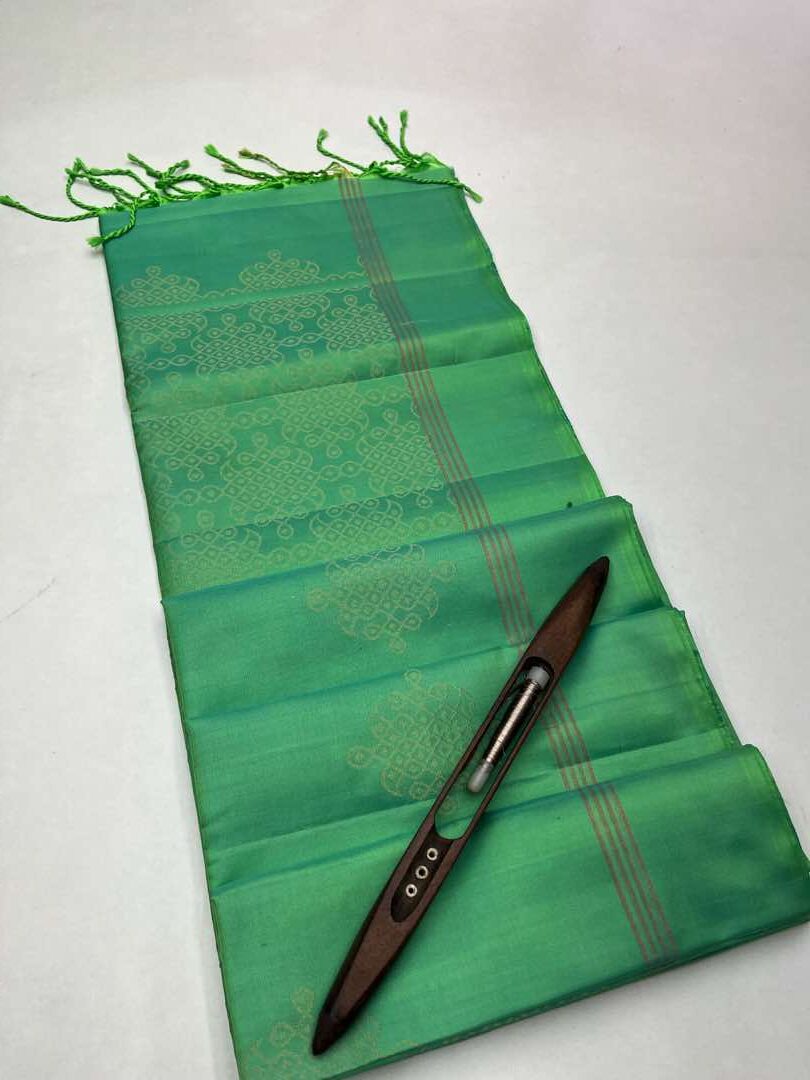 Beautiful Handloom Soft Silk Kolam saree in Sea Green