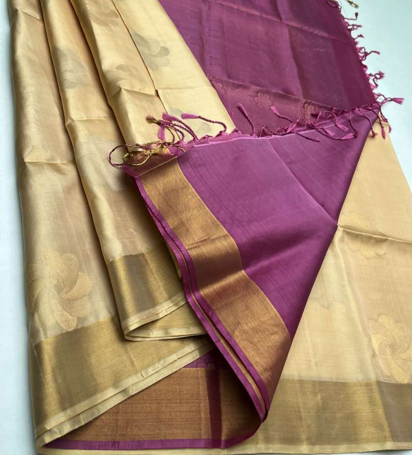 Beautiful Handloom Soft Silk Bhutta saree in Sandal with Pink