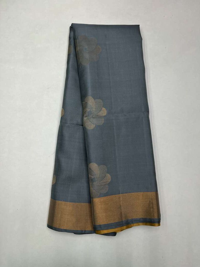 Beautiful Handloom Soft Silk Bhutta saree in Grey with Sandal