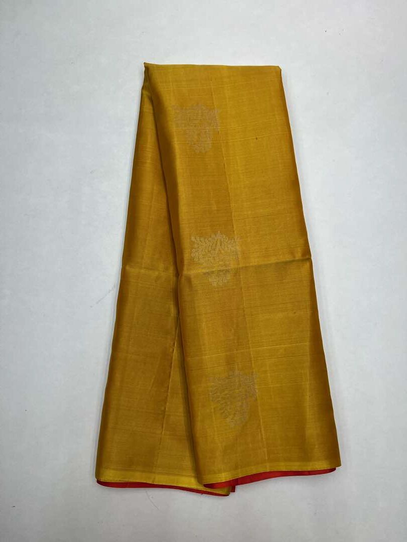 Beautiful Handloom Soft Silk Bhutta saree in Yellow with Orangish Pink