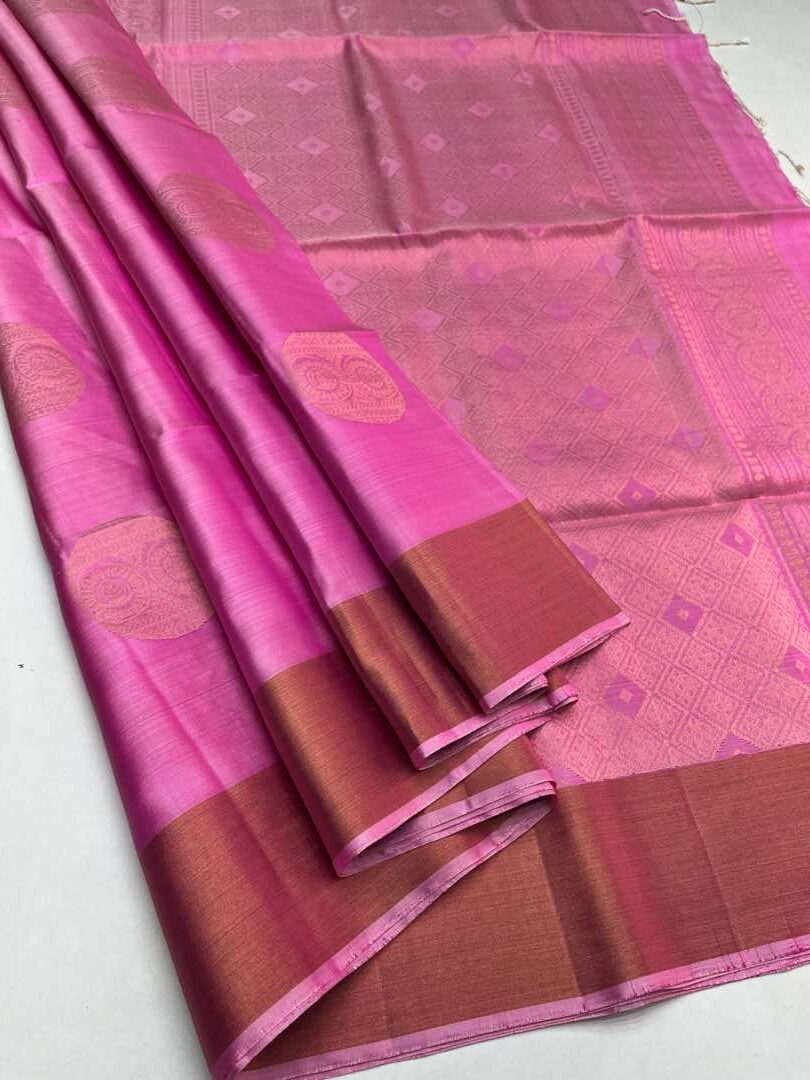 Beautiful Handloom Soft Silk Bhutta Saree in Baby Pink color