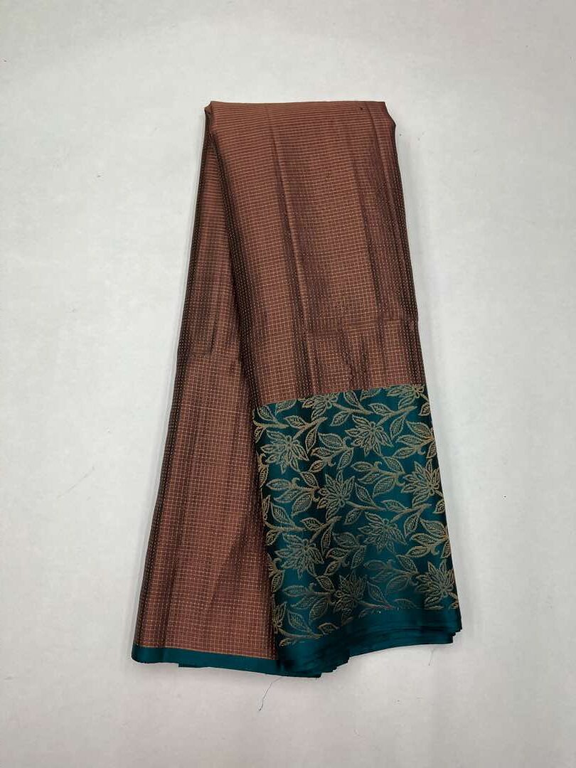 Beautiful Handloom Soft Silk Checked saree in Chocolate Brown with Teal Green