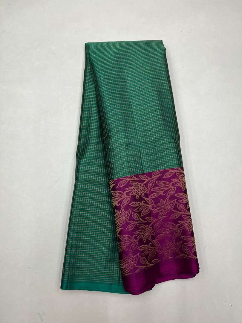 Beautiful Handloom Soft Silk Checked saree in Teal Green with Magenta Pink