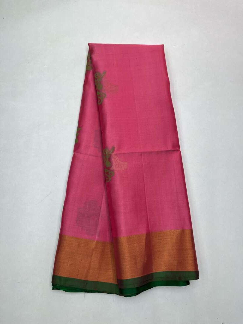 Beautiful Handloom Soft Silk Bhutta saree in Baby Pink with Green