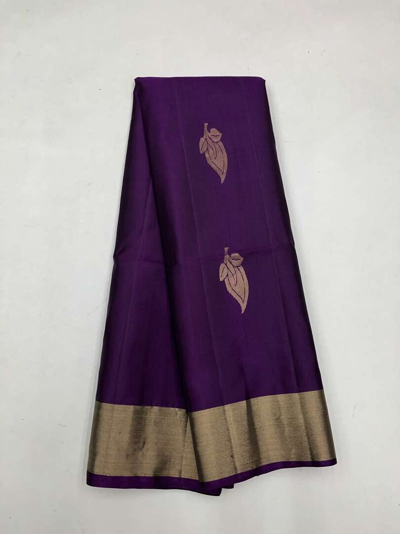 Beautiful Handloom Soft Silk Bhutta saree in Purple with Black