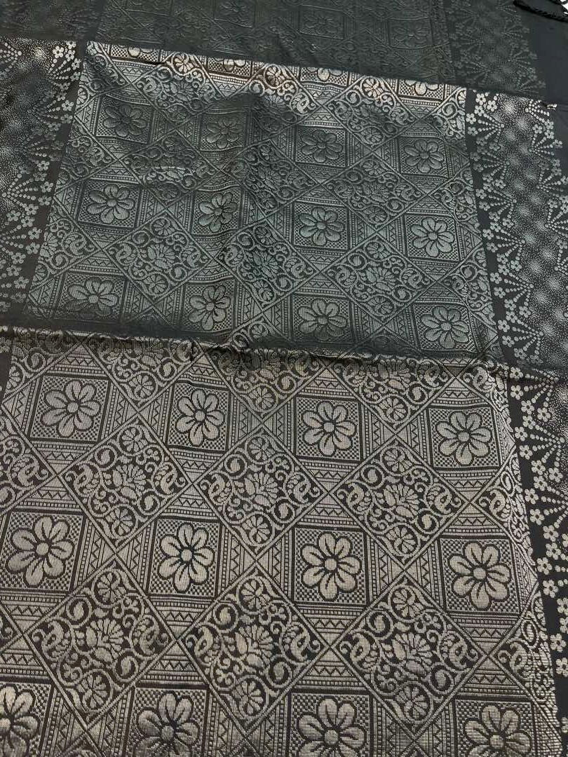 Beautiful Handloom Soft Silk Bridal saree in Black color