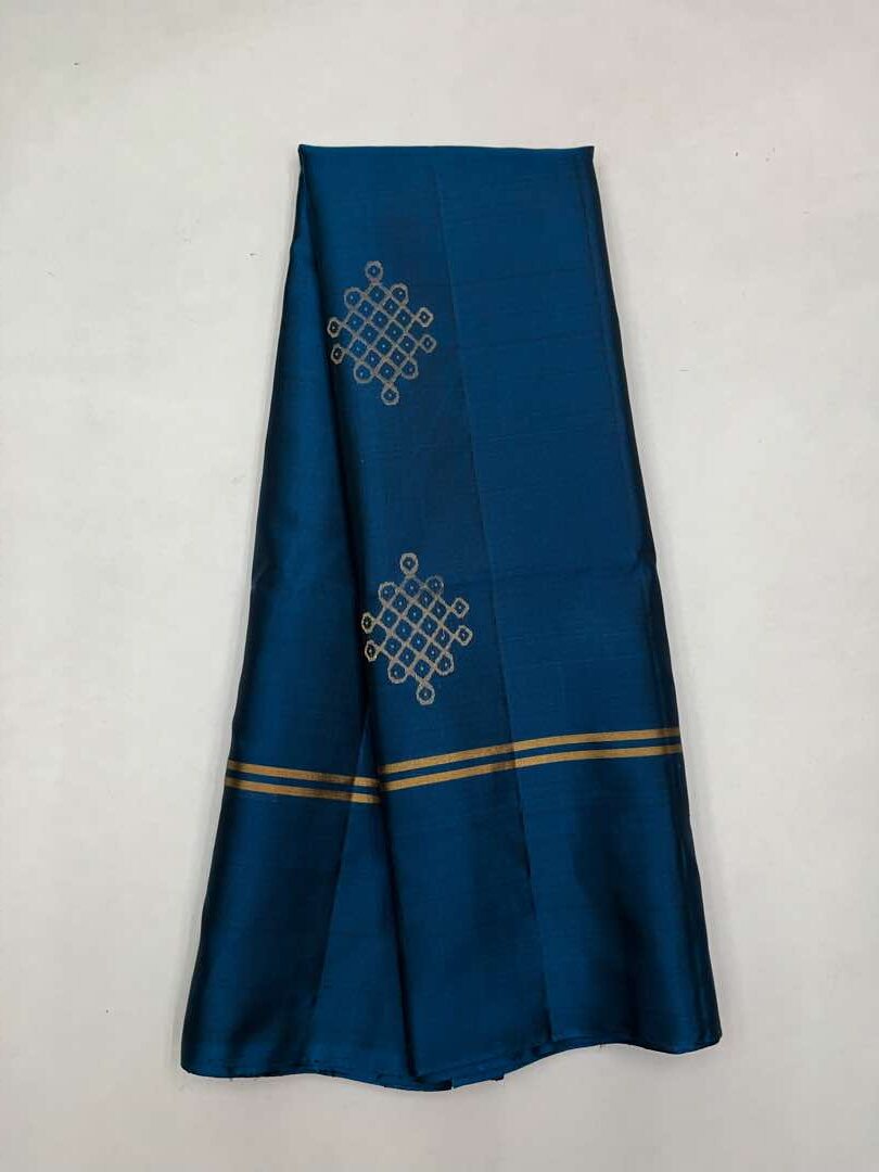 Beautiful Handloom Soft Silk Kolam saree in Teal Green color