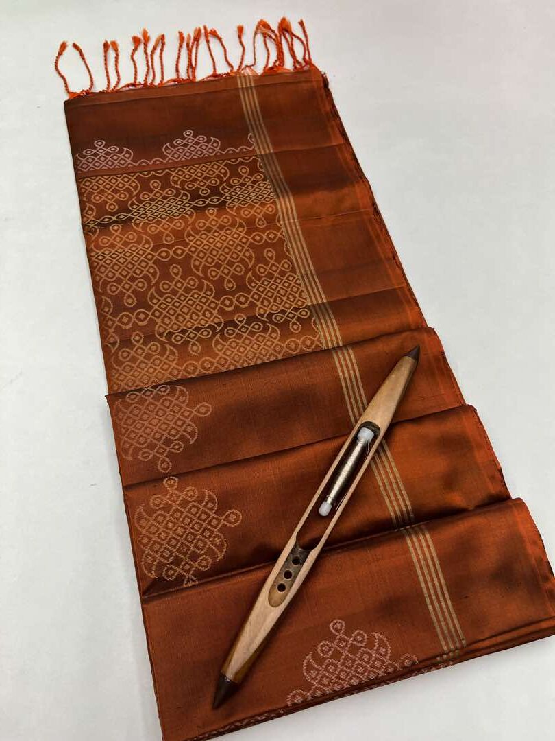 Beautiful Handloom Soft Silk Kolam saree in Honey color