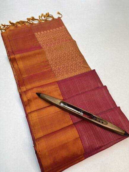 Beautiful Handloom Pure Handloom Soft Silk Vaira Oosi Red with Mango Yellow