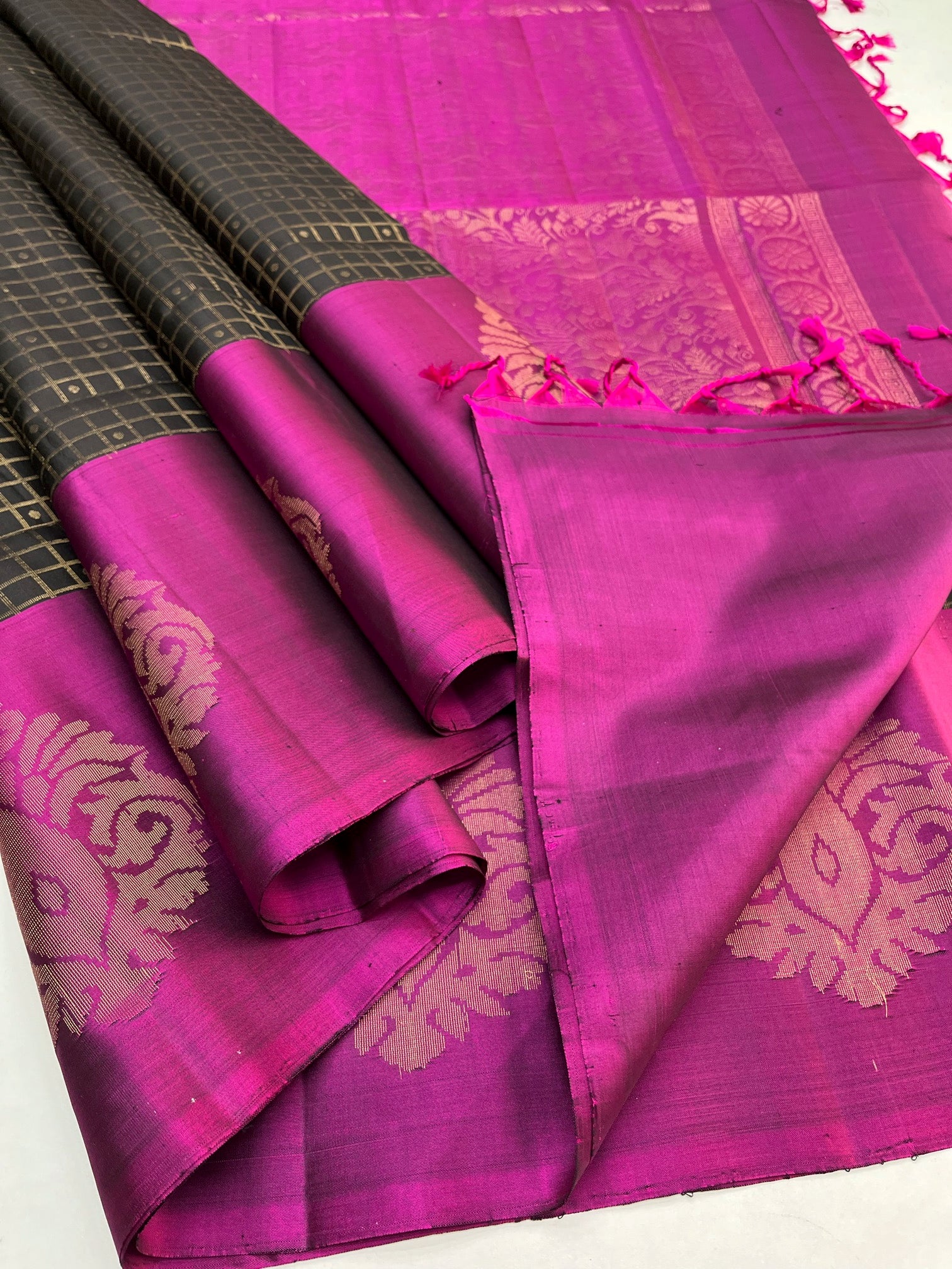 Dark Grey & Pink - Soft Silk Checked Saree