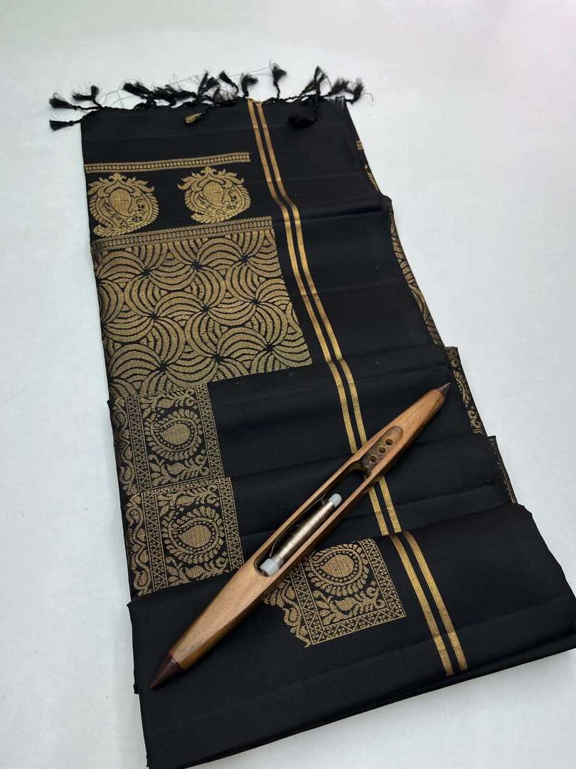 Beautiful Handloom Soft Silk Bhutta saree in Black