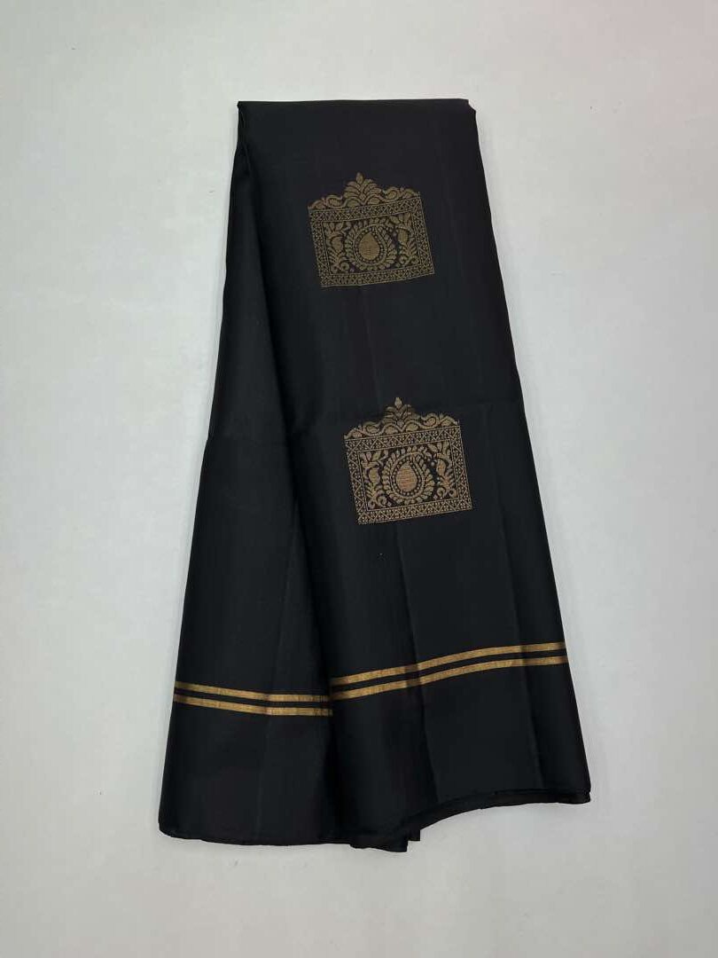 Beautiful Handloom Soft Silk Bhutta saree in Black