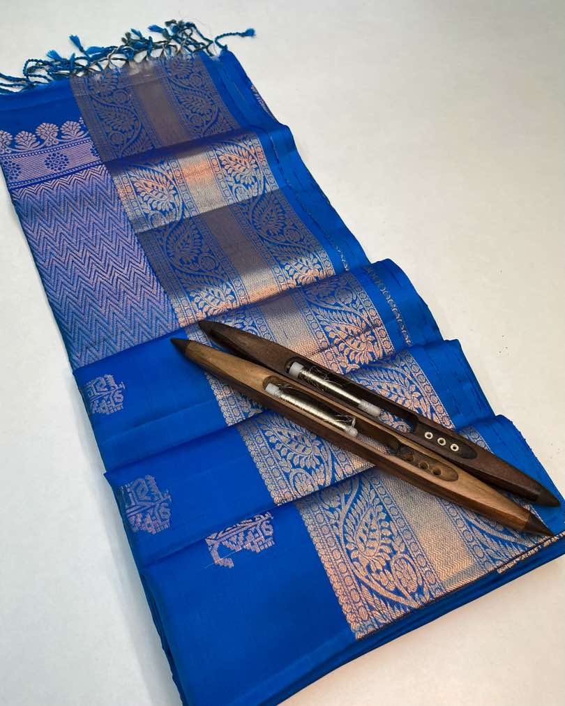 Beautiful Handloom Soft Silk Bhutta saree in Blue color