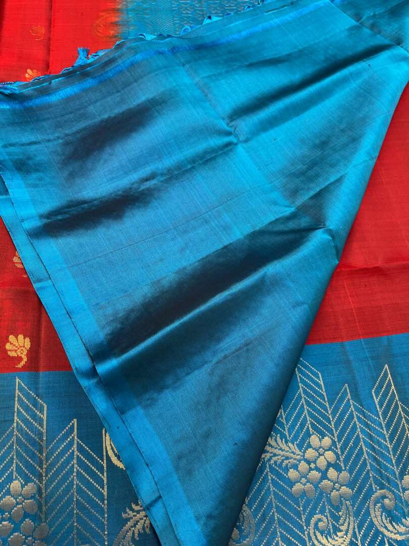 Beautiful Handloom Soft Silk Turning saree in Maroon with Blue