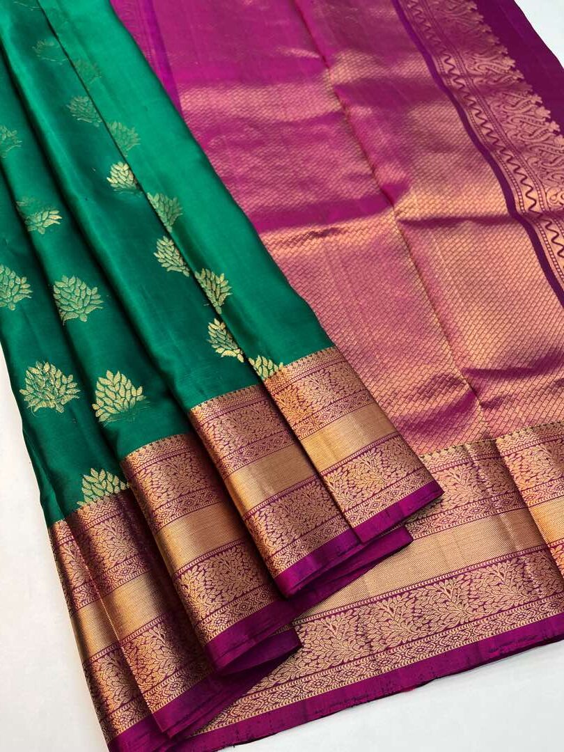 Beautiful Handloom Soft Silk Bhutta saree in Green with Pink