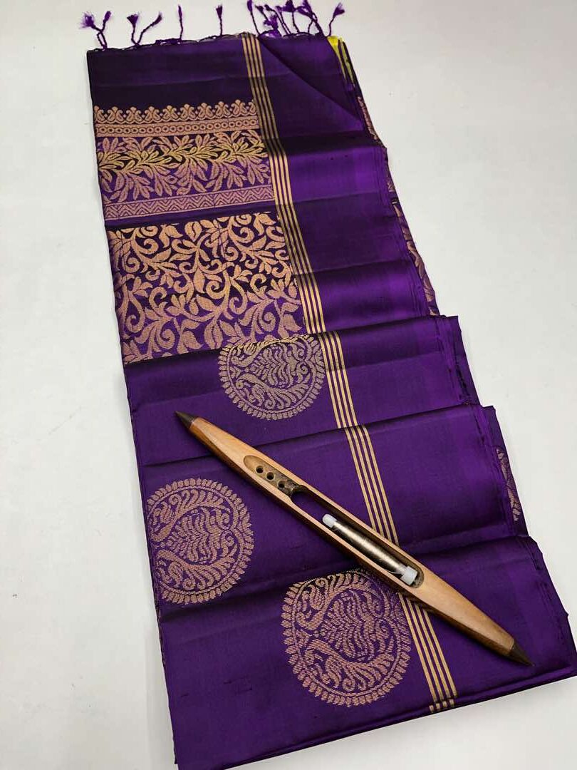 Beautifull Handloom Soft Silk Bhutta saree in Purple Color